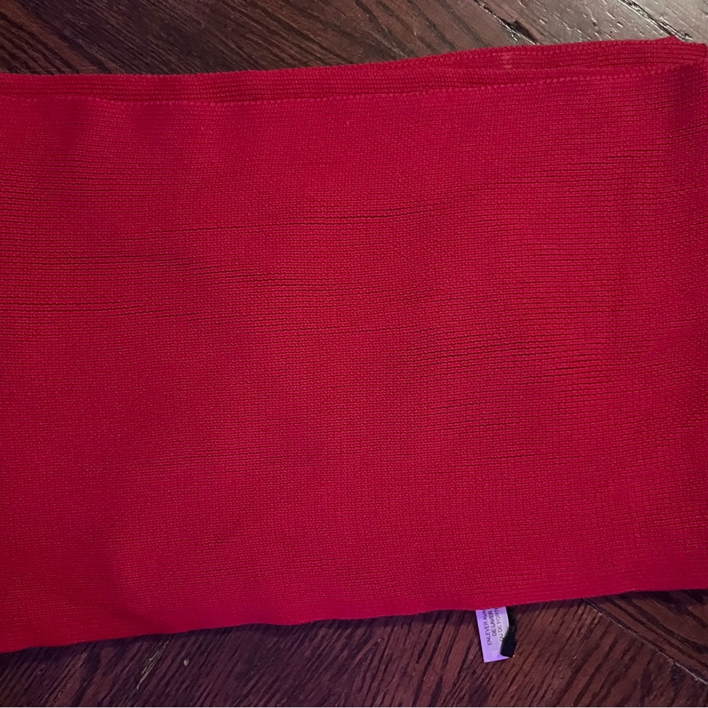 Red Embossed Logo Scarf - Picture 2 of 4